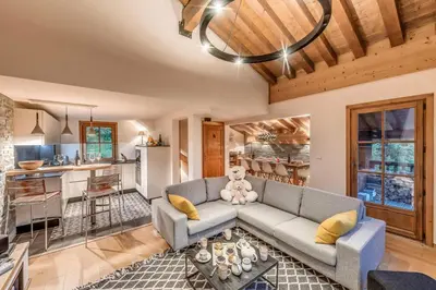 Coin salon dans l'établissement Chalet Breckenridge Sud - Chalet 4 - 129m2 - 6 chambres, 6 salles de bain MAE-4883
