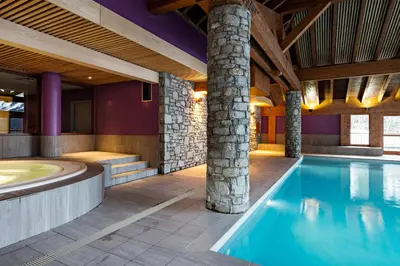 Piscine de l'établissement Lagrange Vacances Les Hauts de la Vanoise ou située à proximité