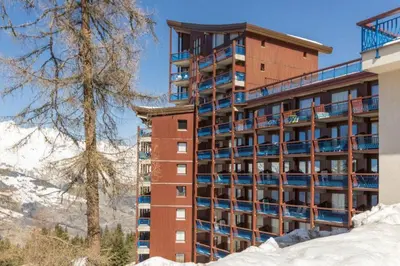 Vue générale sur la montagne ou vue sur la montagne depuis l'appartement