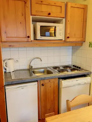Cuisine ou kitchenette dans l'établissement travelski home classic - Résidence Ruitor