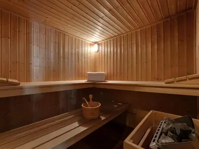 Plan de l'établissement Chalet de Charme 200m² à Val d'Isère avec Sauna et Bain Nordique - FR-1-567-5
