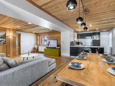 Cuisine ou kitchenette dans l'établissement Appartement familial à Val-d'Isère avec terrasse et parking - FR-1-567-29