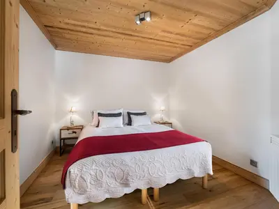 Un ou plusieurs lits dans un hébergement de l'établissement Appartement familial à Val-d'Isère avec terrasse et parking - FR-1-567-29