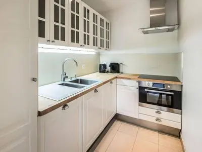 Cuisine ou kitchenette dans l'établissement Appartement luxueux 75m², 6 pers, centre Val d'Isère, front de neige, terrasse sud - FR-1-567-22