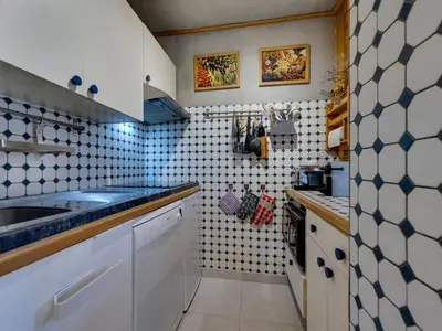 Cuisine ou kitchenette dans l'établissement Appartement au centre de Val d'Isère, 3 pièces, 6 pers., avec WiFi - FR-1-567-60