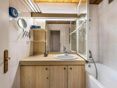 Salle de bains dans l'établissement Appartement au centre de Val d'Isère, 3 pièces, 6 pers., avec WiFi - FR-1-567-60