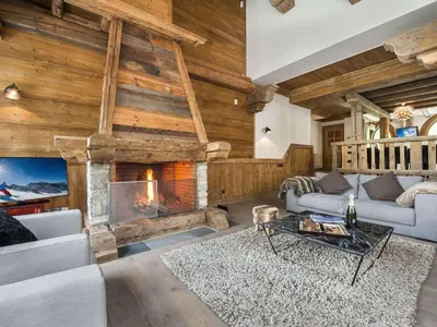Coin salon dans l'établissement Chalet de luxe à Val-d'Isère avec accès direct aux pistes, 5 chambres, parking - FR-1-567-64