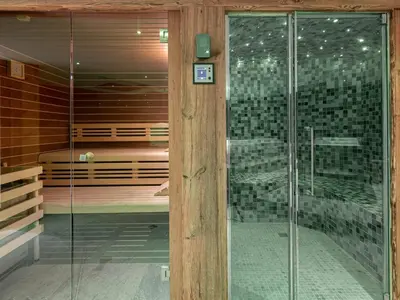 Plan de l'établissement Chalet de luxe familial à Val d'Isère avec spa, proche des pistes et équipements premium - FR-1-567-72