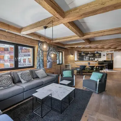 Appartement de luxe avec sauna et terrasse au centre de Val d'Isère - FR-1-567-51