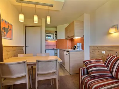 Cuisine ou kitchenette dans l'établissement Studio-cabine pour 4 à Belle Plagne avec balcon - FR-1-455-182