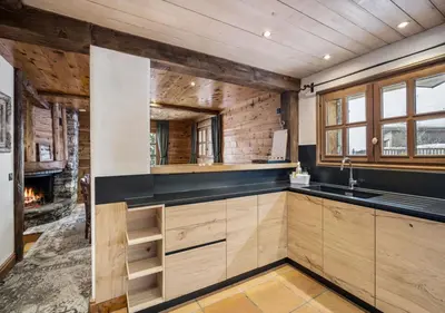 Cuisine ou kitchenette dans l'établissement Chalet Charline