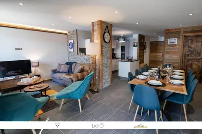 Cuisine ou kitchenette dans l'établissement MARMOTTE 003 - Superbe T4 aux pieds des pistes