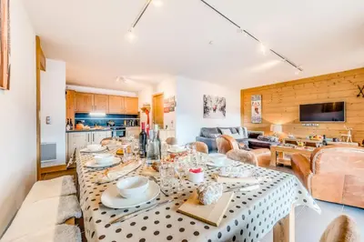 Coin salon dans l'établissement Résidence Les Balcons EtoilÉs - Appartement 4 au pied des pistes MAE-5533