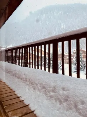 L'établissement Hôtel les Lorès en hiver