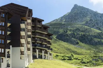 Vue générale sur la montagne ou vue sur la montagne depuis l'appartement