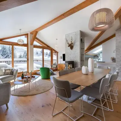 Appartement contemporain skis aux pieds avec parking au cœur de Courchevel 1650 - FR-1-563-83