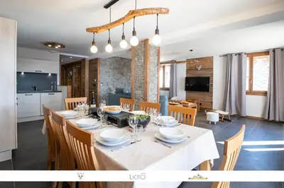 Cuisine ou kitchenette dans l'établissement MARMOTTE 102 - Beau T4 pour 10, aux pieds des pistes