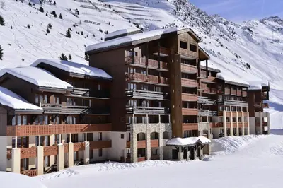 Vue générale sur la montagne ou vue sur la montagne depuis l'appartement