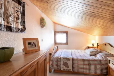 Un ou plusieurs lits dans un hébergement de l'établissement Résidence Croix Du Sud - Spacieux et agréable appartement · Cœur de station · Vue vallée · Balcon MAE-3541