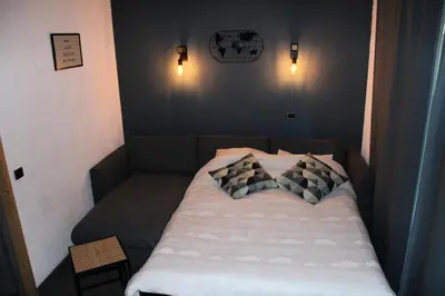 Un ou plusieurs lits dans un hébergement de l'établissement Résidence Amethyste - Studio entièrement rénové · Ski aux pieds · Vue pistes · Balcon MAE-3547