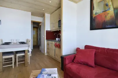 Cuisine ou kitchenette dans l'établissement Résidence Licorne - Studio entièrement rénové · Accès direct aux pistes · Vue pistes MAE-3548