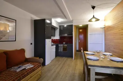 Cuisine ou kitchenette dans l'établissement Résidence Phoenix - Appartement tout confort · Proche cœur de station · Balcon MAE-3563