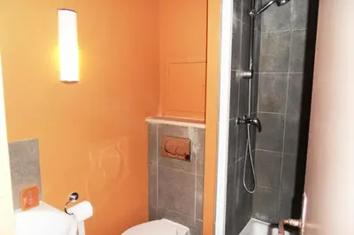 Salle de bains dans l'établissement Résidence Nereides - Appartement agréable · Accès direct aux pistes · Vue pistes · Balcon MAE-3564