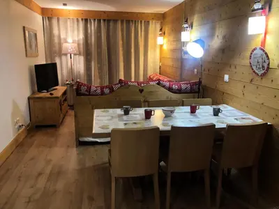 Télévision ou salle de divertissement dans l'établissement Résidence Nereides - Appartement chaleureux · Accès direct aux pistes · Casier à skis · Vue pistes MAE-3567