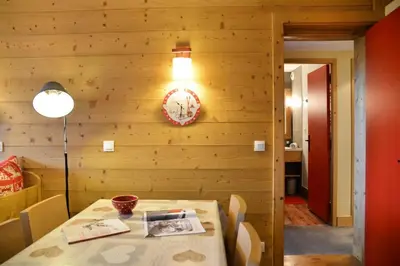 Un ou plusieurs lits dans un hébergement de l'établissement Résidence Nereides - Appartement chaleureux · Accès direct aux pistes · Casier à skis · Vue pistes MAE-3567