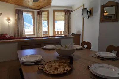 Plan de l'établissement Résidence Callisto - Appartement tout confort · Skis aux pieds · Vue pistes · Balcon MAE-3570