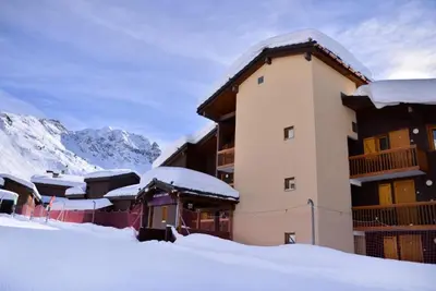 L'établissement Résidence Carene - Appartement tout confort et agréable · Proche des pistes · Vue pistes MAE-3581 en hiver