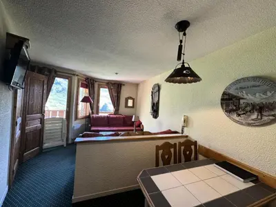 Un ou plusieurs lits dans un hébergement de l'établissement Résidence Callisto - Appartement chaleureux · Au pied des pistes · Vue pistes · Balcon MAE-3590