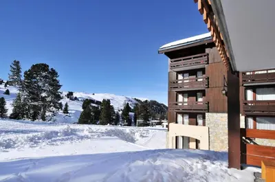 L'établissement Résidence Turquoise - Appartement chaleureux · Accès direct aux pistes · Casier à skis MAE-3595 en hiver