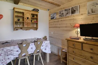 Télévision ou salle de divertissement dans l'établissement Résidence Onyx - Studio chaleureux et tout confort · Accès direct aux pistes · Vue Pistes MAE-3616
