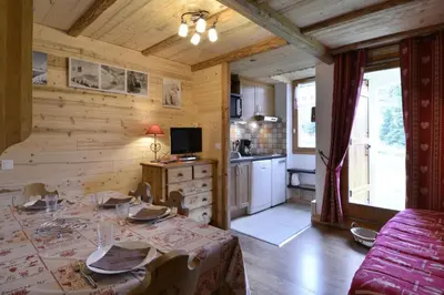 Cuisine ou kitchenette dans l'établissement Résidence Onyx - Studio chaleureux et tout confort · Accès direct aux pistes · Vue Pistes MAE-3616