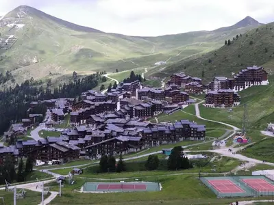 Vue générale sur la montagne ou vue sur la montagne depuis l'appartement