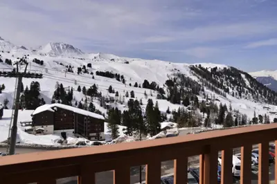 Vue générale sur la montagne ou vue sur la montagne depuis l'appartement