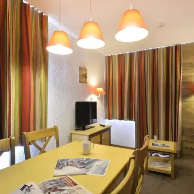 Résidence Croix Du Sud - Chaleureux studio · Cœur de station · Vue pistes · Balcon MAE-3637
