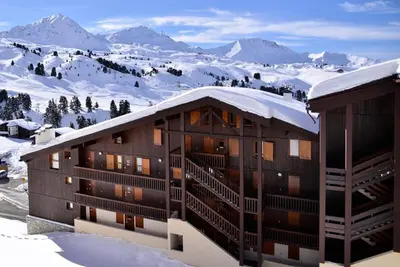Vue générale sur la montagne ou vue sur la montagne depuis l'appartement