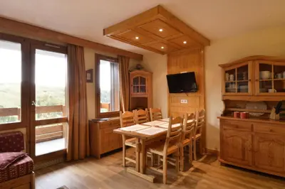 Télévision ou salle de divertissement dans l'établissement Résidence Phoenix - Appartement tout confort et agréable · Proche cœur de station · Vue pistes MAE-3649