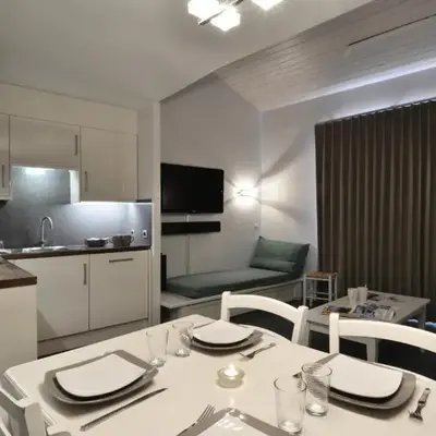 Résidence Licorne - Appartement récemment rénové · Ski aux pieds · Vue pistes · Casier à skis MAE-3652
