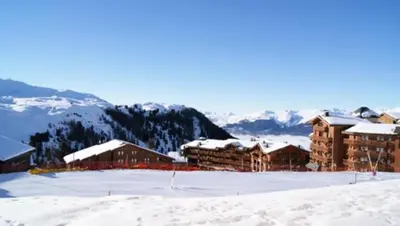 L'établissement Résidence Licorne - Appartement confortable · Skis au pieds · Vue pistes · Balcon MAE-3657 en hiver