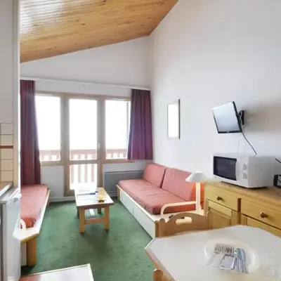 Résidence Themis - Appartement fonctionnel · Skis aux pieds · Balcon avec vue sur pistes MAE-3663