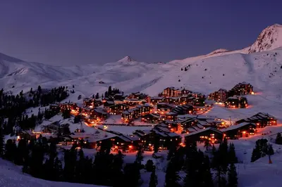 L'établissement Résidence Callisto - Appartement tout confort · Skis aux pieds · Vue pistes MAE-3668 en hiver