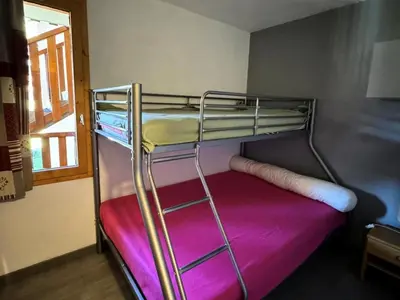 Un ou plusieurs lits dans un hébergement de l'établissement Résidence Turquoise - Appartement fonctionnel · Skis aux pieds · Balcon · Vue pistes MAE-3689