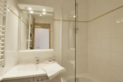 Salle de bains dans l'établissement Résidence Themis - Appartement tout confort · Ski aux pieds · Vue pistes MAE-3692