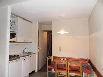 Cuisine ou kitchenette dans l'établissement Résidence Pegase - Studio confortable · Accès direct aux pistes · Vue pistes · Balcon MAE-3725