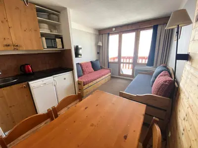 Cuisine ou kitchenette dans l'établissement Résidence Themis - Studio divisible chaleureux · Skis aux pieds · Vue pistes MAE-3734