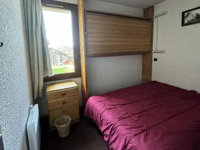 Un ou plusieurs lits dans un hébergement de l'établissement Résidence Amethyste - Appartement tout confort · Accès direct aux pistes · Vue pistes · Rez-de-chaussée MAE-3757