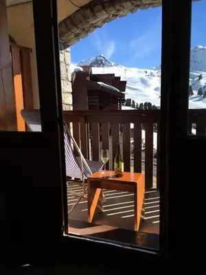 Vue générale sur la montagne ou vue sur la montagne depuis l'appartement